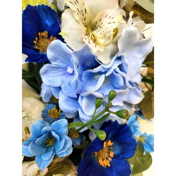 Blue Hydrangea wreath with poppies, birds nest and faux robin eggs. Beautiful!! - Picture 13 of 13